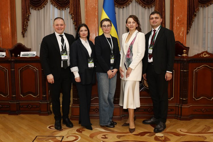 Обговорення майбутнього адвокатури на Судовому форумі АПУ 2025